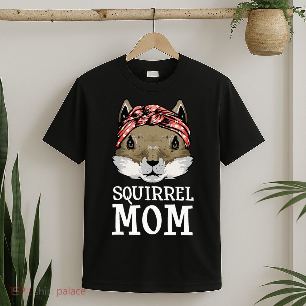 Funny Squirrel Mom Rodent Gopher Chipmunk Lover Women T-Shirt