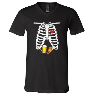 Funny Skeleton Pregnancy Pizza Beer Xray Halloween Soon Dad Gift V-Neck T-Shirt