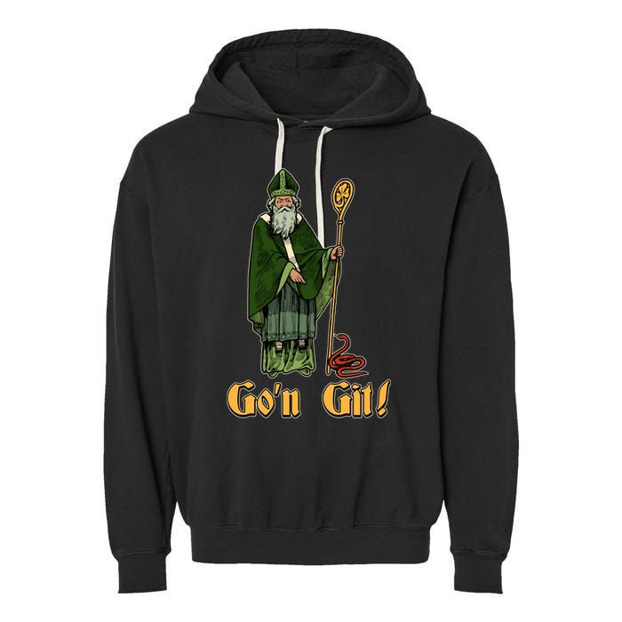 Funny Saint Patricks Day Gon Git Snake Garment-Dyed Fleece Hoodie
