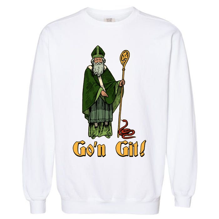 Funny Saint Patricks Day Gon Git Snake Garment-Dyed Sweatshirt