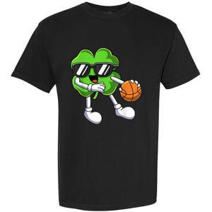 Funny St Patricks Day Shamrock Playing Basketball b.o.y.s Girls Garment-Dyed Heavyweight T-Shirt