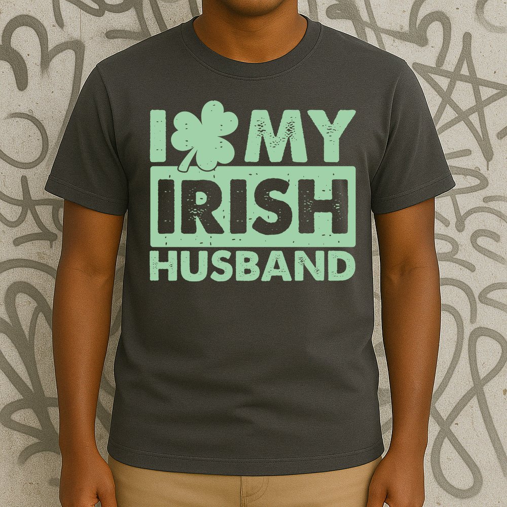 Funny St Patrick's Day I Love My Irish Husband Lucky Shamrock Clover T-Shirt