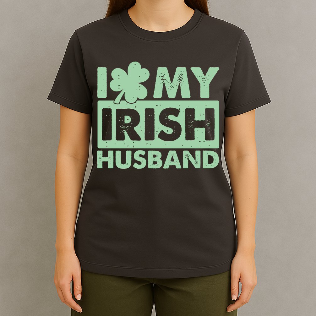 Funny St Patrick's Day I Love My Irish Husband Lucky Shamrock Clover T-Shirt
