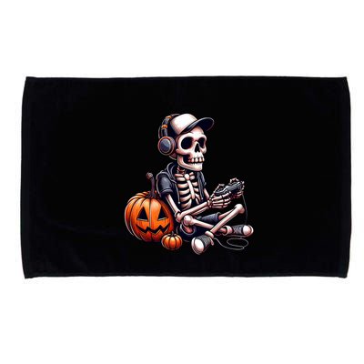 Funny Skeleton Playing Video Game Halloween Gamer Microfiber Hand Towel