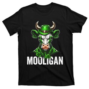 Funny St Patricks Day Hooligan Mooligan Cow St Paddy Party T-Shirt