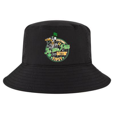 Funny St Patricks Day Everybody In The Pub Gettin Tipsy Skeleton Beer Cool Comfort Performance Bucket Hat