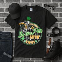 Funny St Patricks Day Everybody In The Pub Gettin Tipsy Skeleton Beer Tall T-Shirt