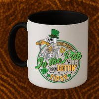 Funny St Patricks Day Everybody In The Pub Gettin Tipsy Skeleton Beer Mug