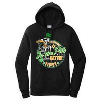 Funny St Patricks Day Everybody In The Pub Gettin Tipsy Skeleton Beer Women's Pullover Hoodie