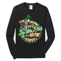 Funny St Patricks Day Everybody In The Pub Gettin Tipsy Skeleton Beer Tall Long Sleeve T-Shirt