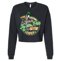 Funny St Patricks Day Everybody In The Pub Gettin Tipsy Skeleton Beer Cropped Pullover Crew