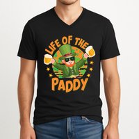 Funny St Patricks Day Life Of The Paddy Leprechaun With Beers V-Neck T-Shirt