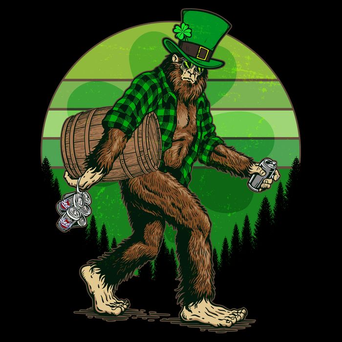 Funny St Patrick's Day Leprechaun Sasquatch With Beer Tall T-Shirt