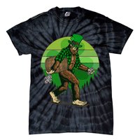 Funny St Patrick's Day Leprechaun Sasquatch With Beer Tie-Dye T-Shirt