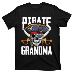 Family Skull Pirate Grandma Jolly Roger Crossbones Flag T-Shirt