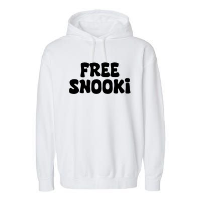 Free Snooki Retro Vintage Free Snooki Garment-Dyed Fleece Hoodie