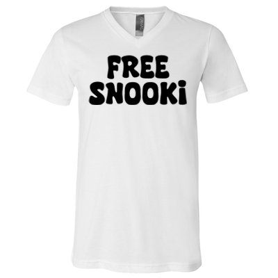 Free Snooki Retro Vintage Free Snooki V-Neck T-Shirt