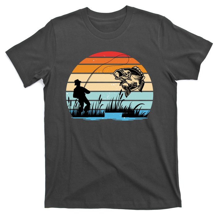 Fishing Sunset Retro Vintage Gift T-Shirt