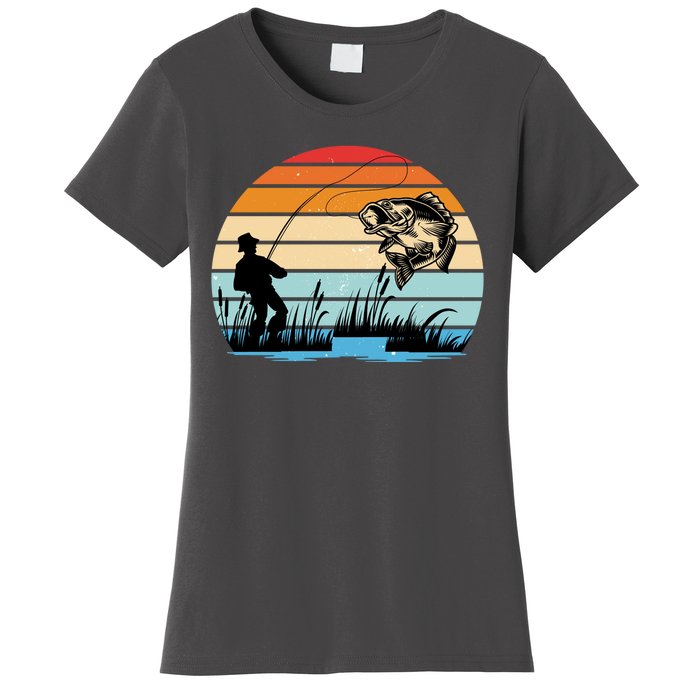 Fishing Sunset Retro Vintage Gift Women's T-Shirt