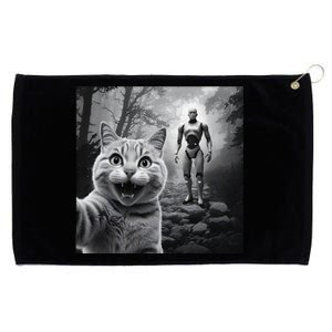 Funny Surprised Scared Cat Selfie With Robot Grommeted Golf Towel