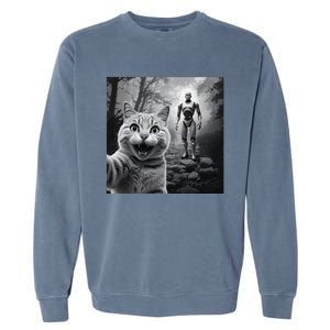 Funny Surprised Scared Cat Selfie With Robot Garment-Dyed Sweatshirt