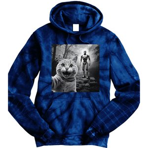 Funny Surprised Scared Cat Selfie With Robot Tie Dye Hoodie