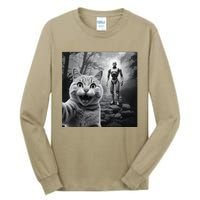 Funny Surprised Scared Cat Selfie With Robot Tall Long Sleeve T-Shirt