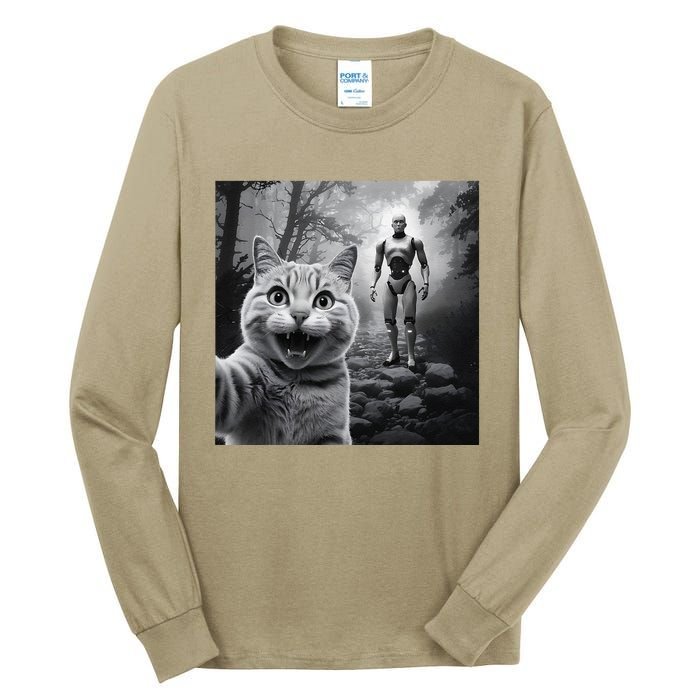 Funny Surprised Scared Cat Selfie With Robot Tall Long Sleeve T-Shirt