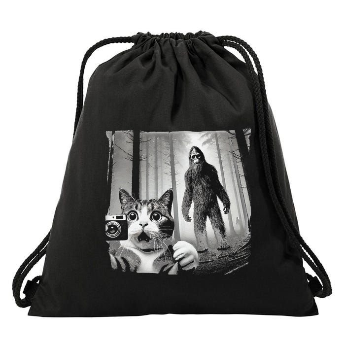 Funny Surprised Scared Cat Selfie With Sasquatsch Bigfoot Drawstring Bag