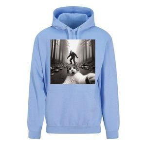 Funny Surprised Scared Cat Selfie With Sasquatsch Bigfoot Unisex Surf Hoodie