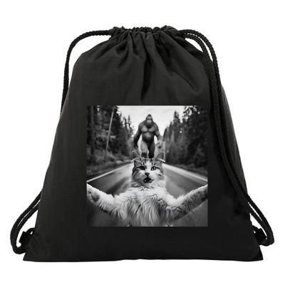 Funny Surprised Scared Cat Selfie With Sasquatsch Bigfoot Drawstring Bag