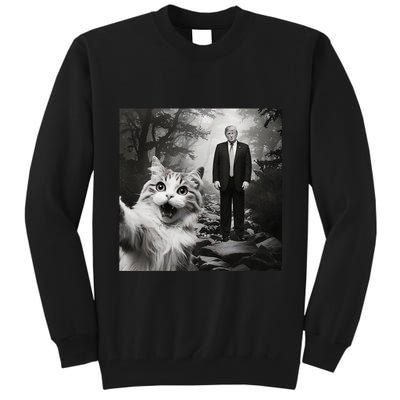 Funny Surprised Scared Cat Selfie With D.Trump Tall Sweatshirt