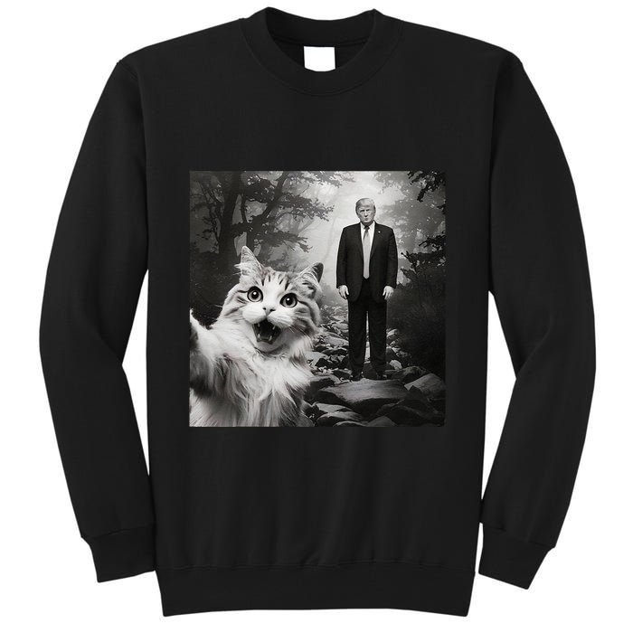 Funny Surprised Scared Cat Selfie With D.Trump Tall Sweatshirt