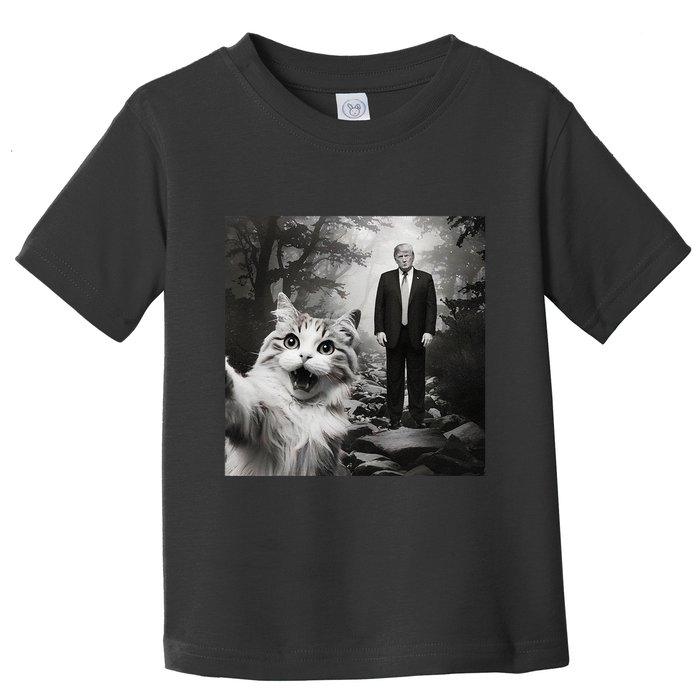 Funny Surprised Scared Cat Selfie With D.Trump Toddler T-Shirt