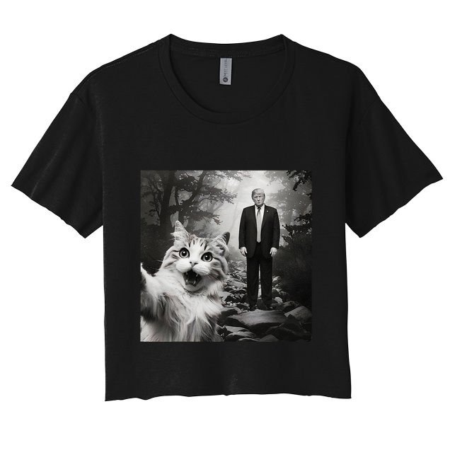 Funny Surprised Scared Cat Selfie With D.Trump Crop Top