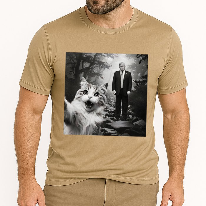 Funny Surprised Scared Cat Selfie With D.Trump Performance Shirt