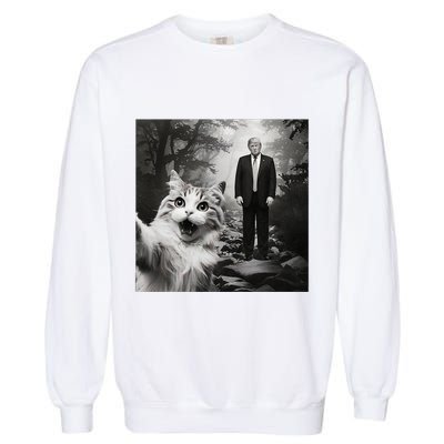 Funny Surprised Scared Cat Selfie With D.Trump Garment-Dyed Sweatshirt