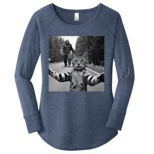 Funny Surprised Scared Cat Selfie With Sasquatsch Bigfoot Women's Perfect Tri Tunic Long Sleeve Shirt