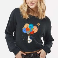 Funny Solar System Astronaut Holding Planet Balloons Pluto Cropped Pullover Crew