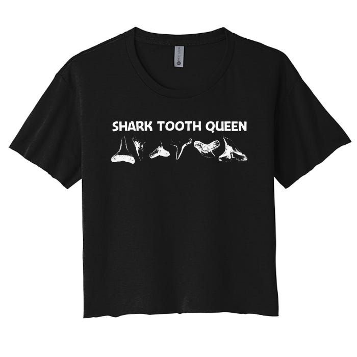 Funny Shark Teeth Design For Mom Animal Fossil Hunters Women's Crop Top Tee