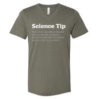 Funny Science Tip How To Distinguish A Alligator From A Crocodile V-Neck T-Shirt