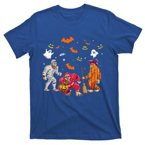 Funny Three Bigfoots Bigfoot Halloween Pumpkin T-Shirt