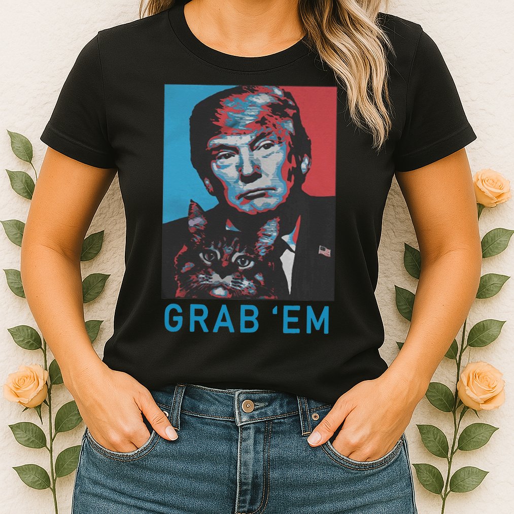 Funny Trump Cat Grab Em Vintage Retro Trump Gift Womens T-Shirt
