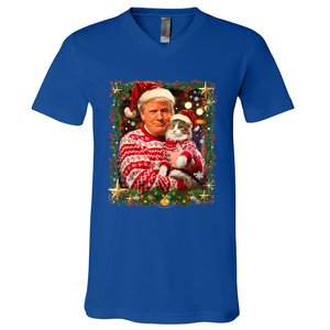 Funny Trump Christmas For Cat Lovers Ugly Xmas Cute Gift V-Neck T-Shirt