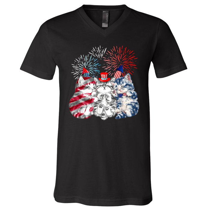 Funny Three Cat 4th Of July American Flag Patriotic Cat V-Neck T-Shirt