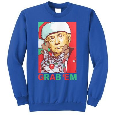 Funny Trump Cat Grab' Em Vintage Retro Christmas Trump Gift Sweatshirt