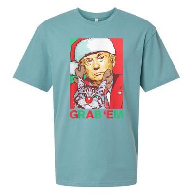 Funny Trump Cat Grab' Em Vintage Retro Christmas Trump Gift Sueded Cloud Jersey T-Shirt