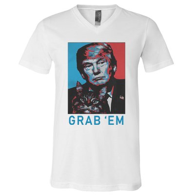 Funny Trump Cat Grab Em Vintage Retro Trump Gift V-Neck T-Shirt