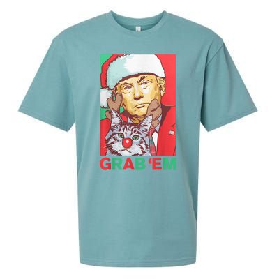 Funny Trump Cat Grab Em Vintage Retro Christmas Trump Gift Sueded Cloud Jersey T-Shirt