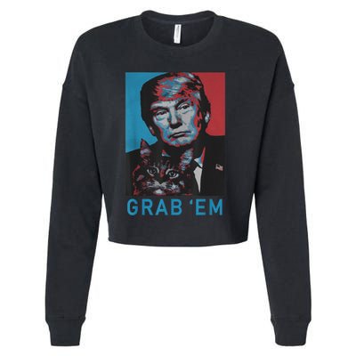 Funny Trump Cat Grab' Em Vintage Retro Trump Gift Cropped Pullover Crew